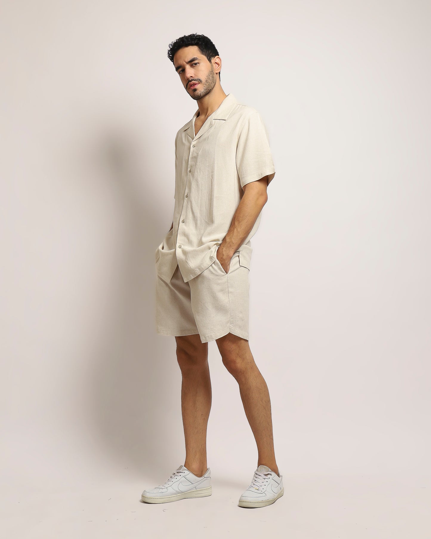 The Smooth Linen Set